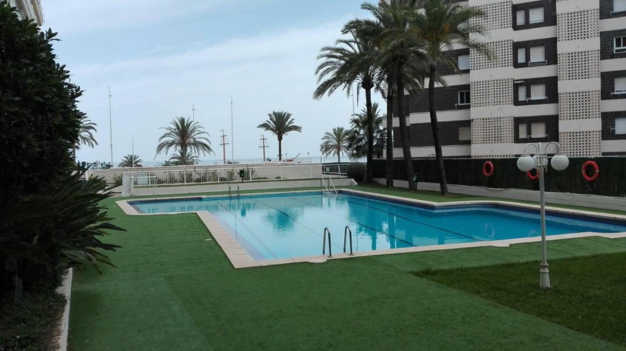 Apartamento En 1ª Linea Playa De Gandia Exterior photo